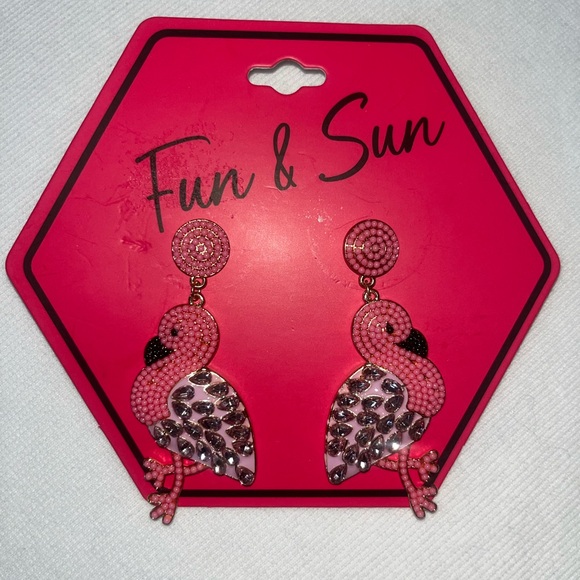fun & sun Jewelry - Pink Flamingo Earrings